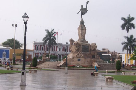 Plaza de Armas Trujillo